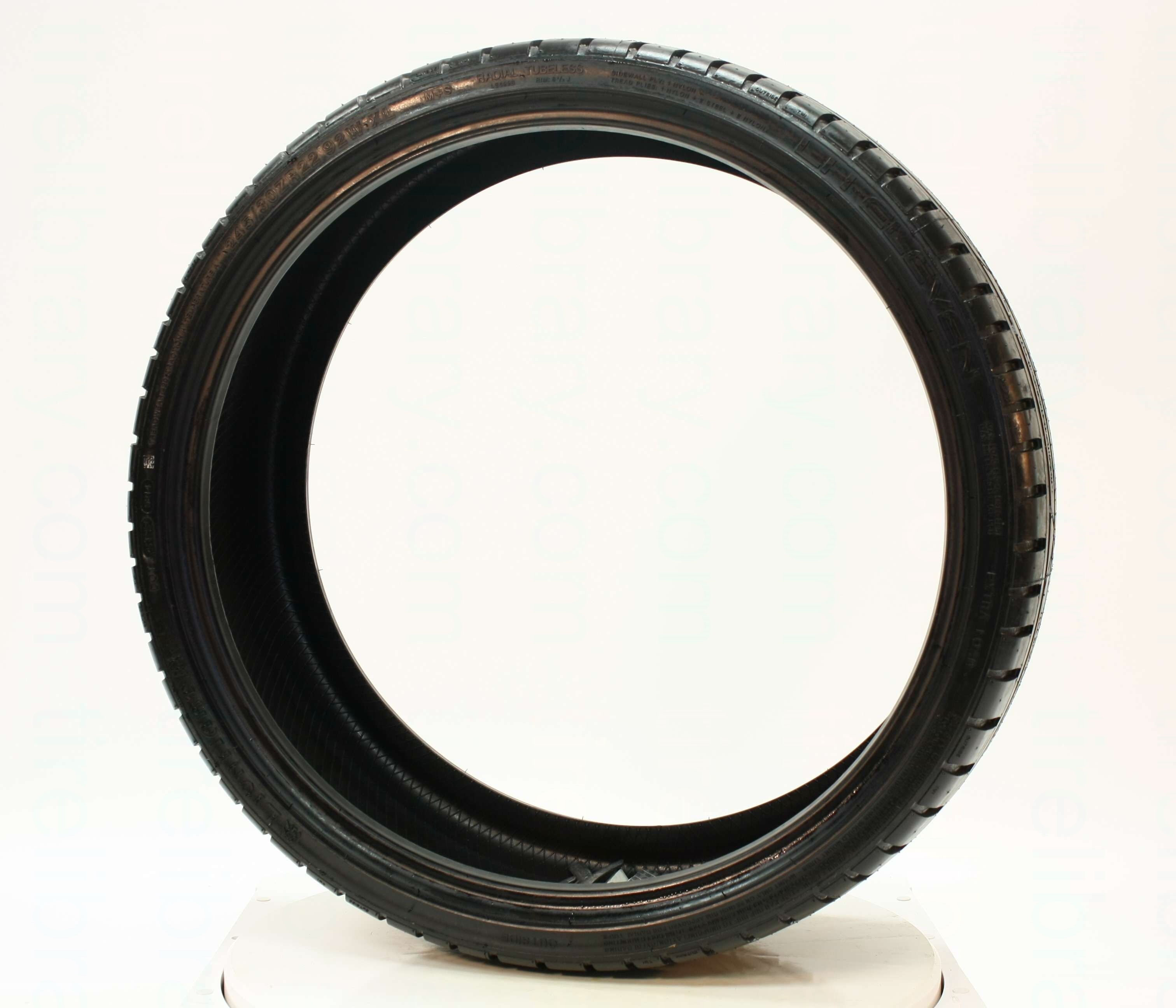 245 30ZR22 XL LH ELEVEN LIONHART Tire Library