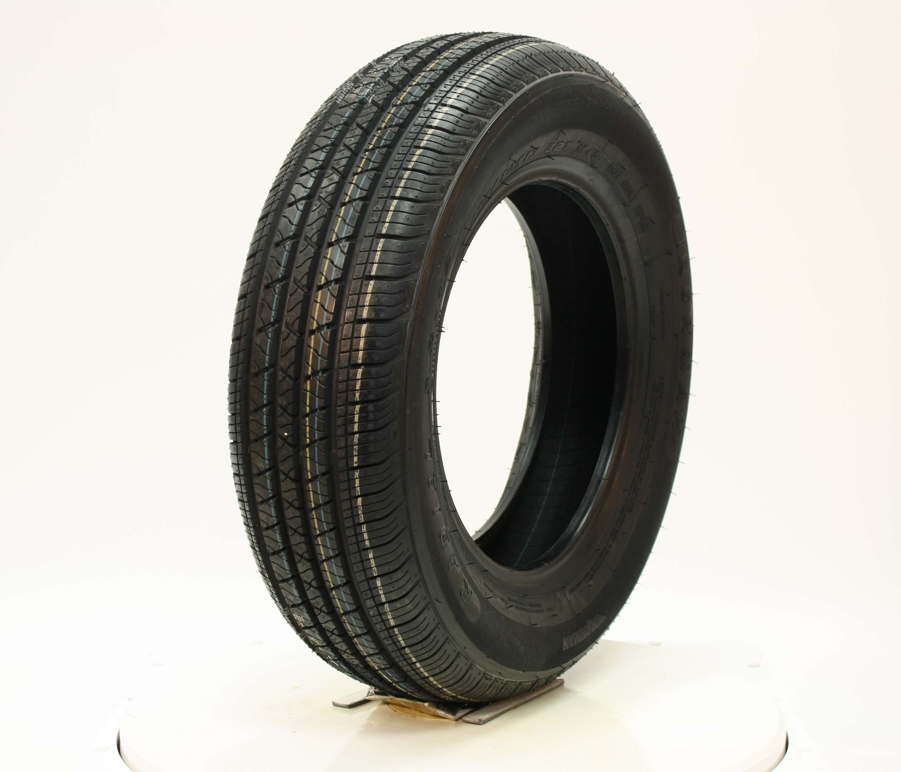 215/65R16 RB12 IRONMAN Tire Library