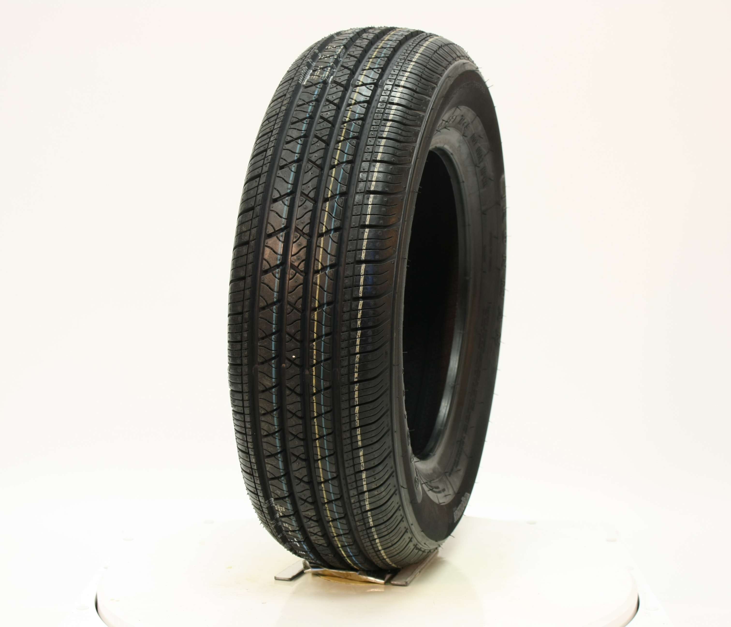 215-65r16-rb-12-ironman-tire-library