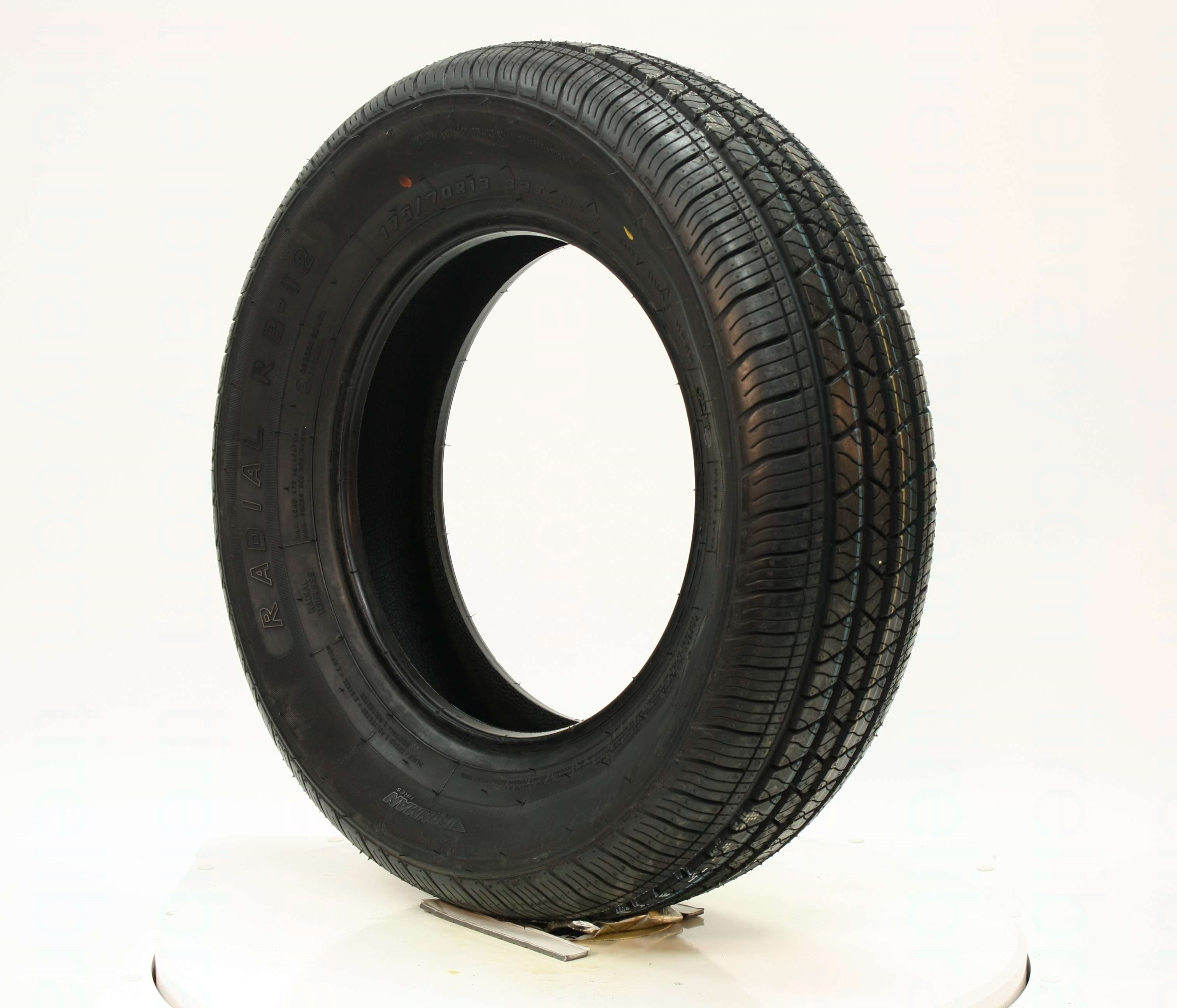 215/65R16 RB-12 - IRONMAN - Tire Library