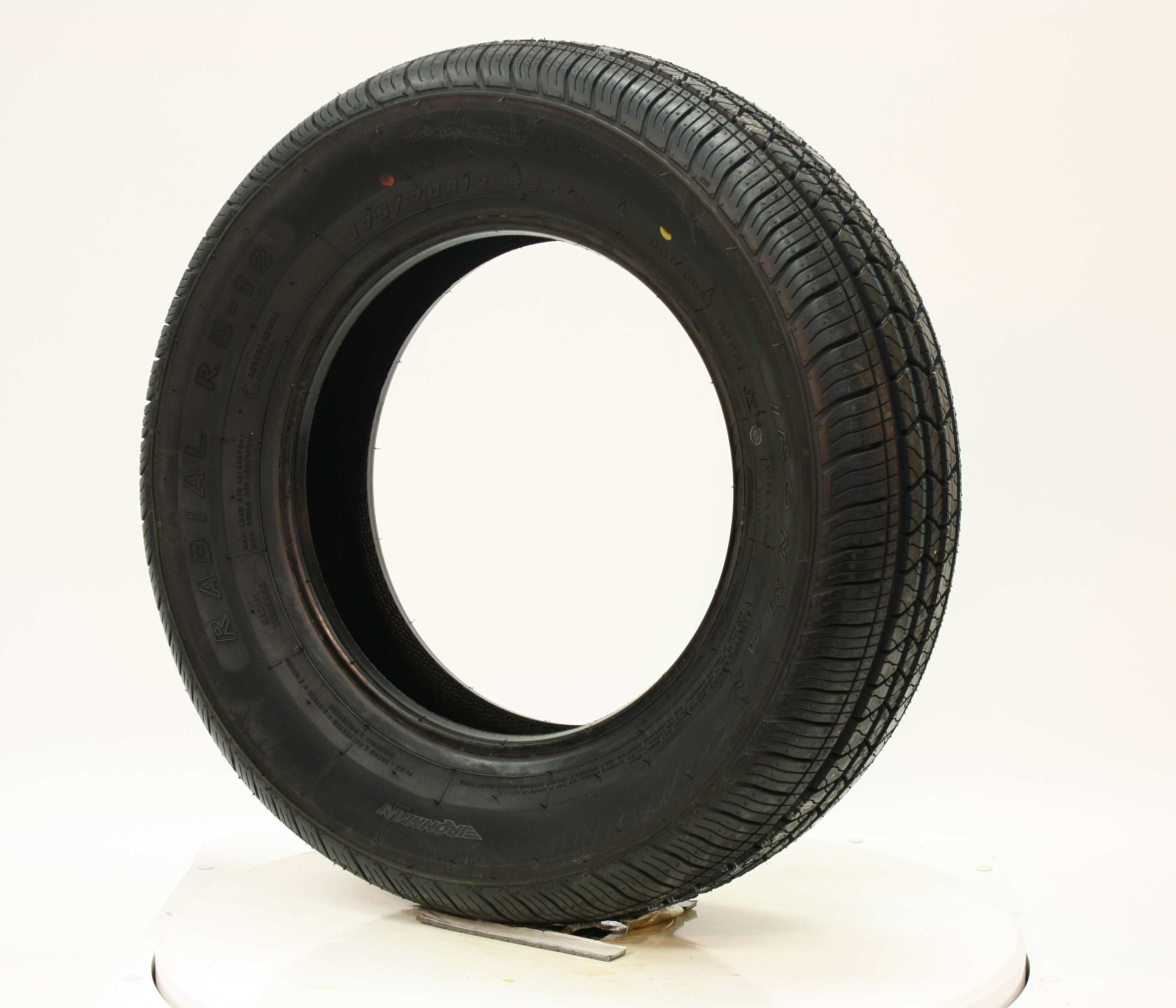 215-65r16-rb-12-ironman-tire-library