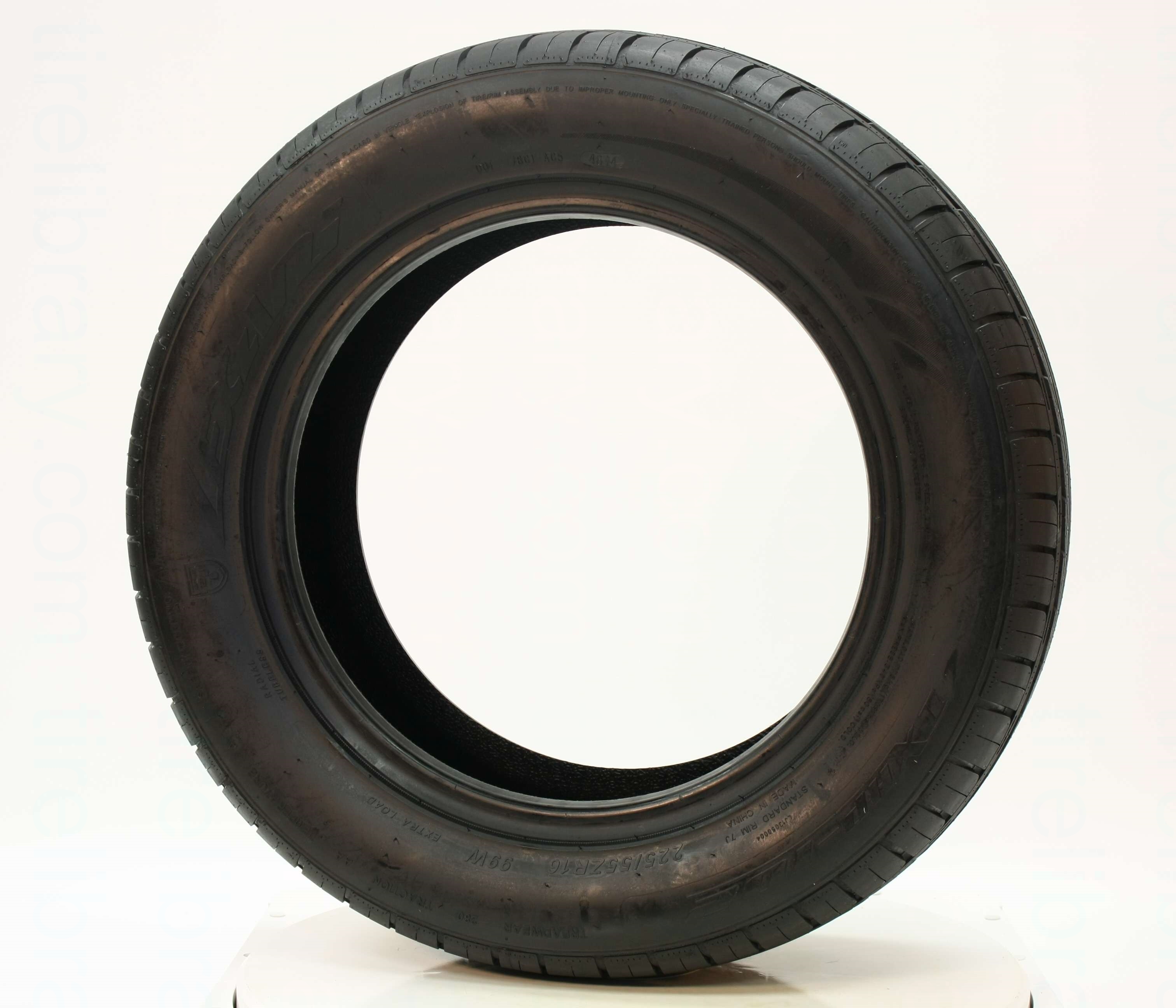 225/55ZR16 XL LXHP-102 - LEXANI - Tire Library