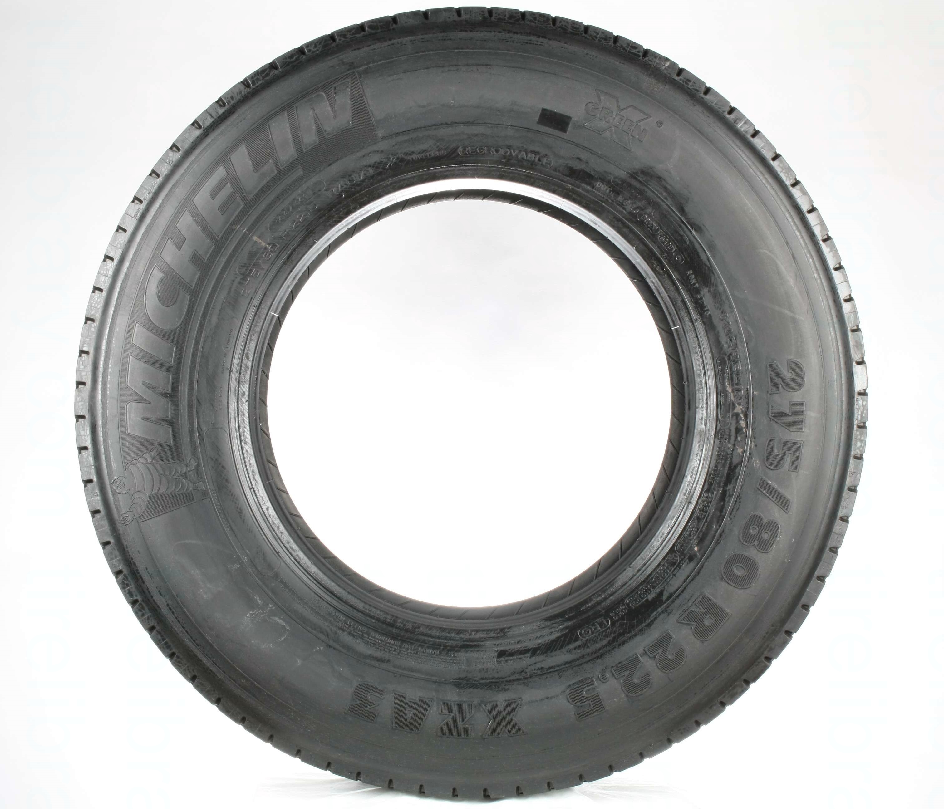 11r24.5 Michelin Xdht