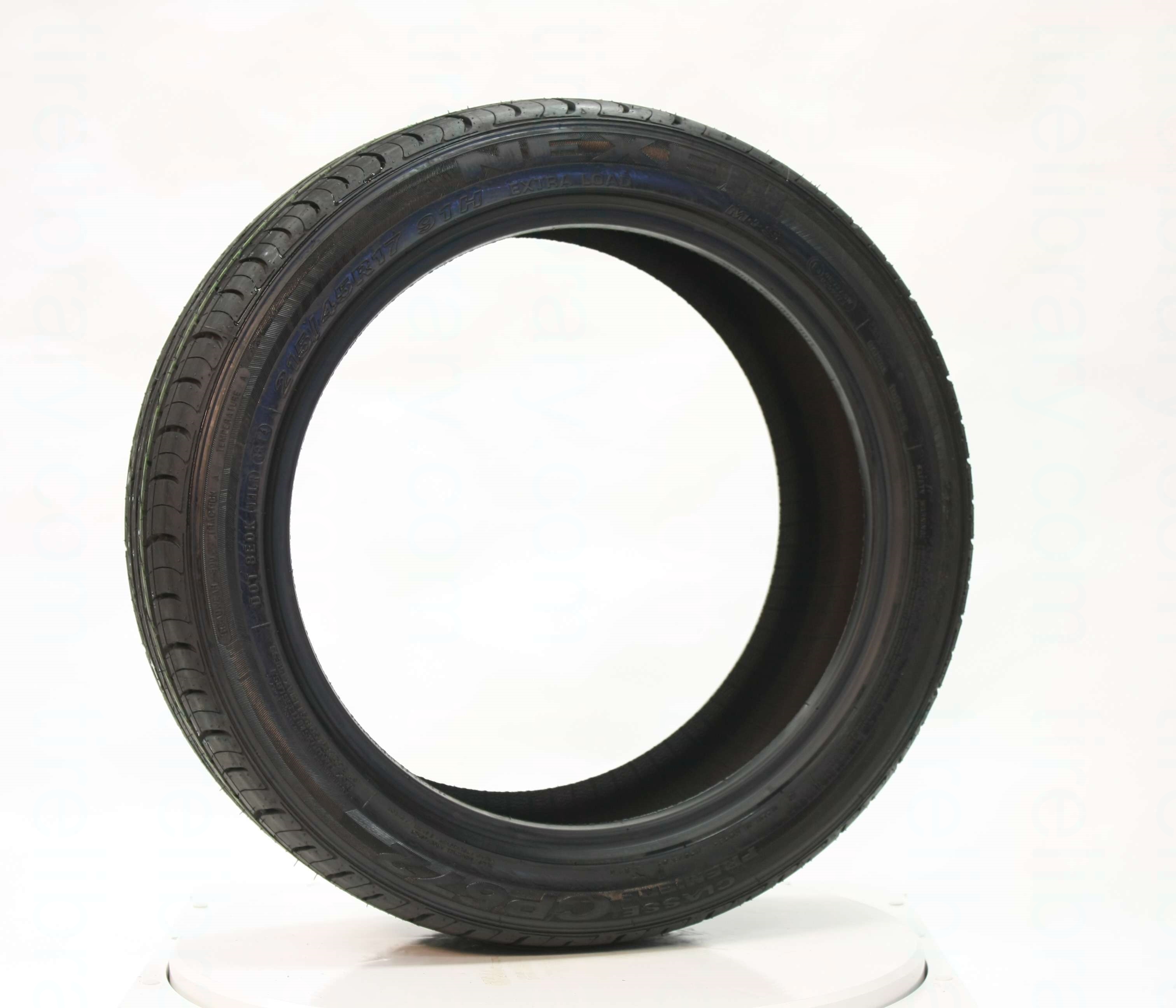 235/40R18 XL CP672 - NEXEN - Tire Library