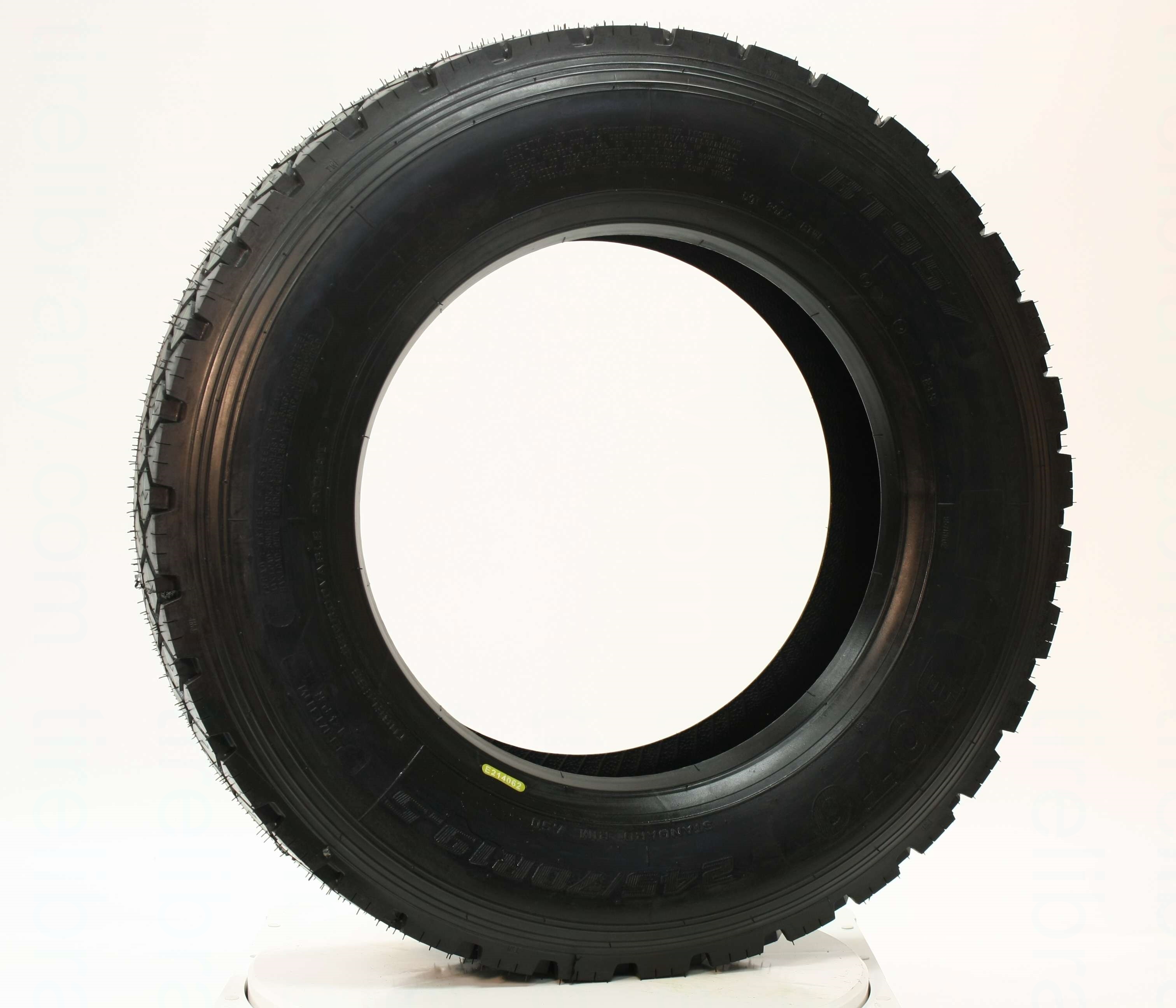 225 70r19 5 Tires Vs 245 70r19 5